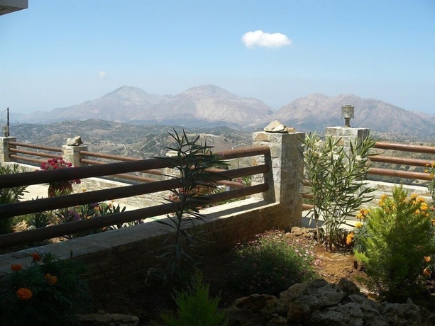 Imagen de los exteriores del Hotel Marina, Anogia. Foto 12