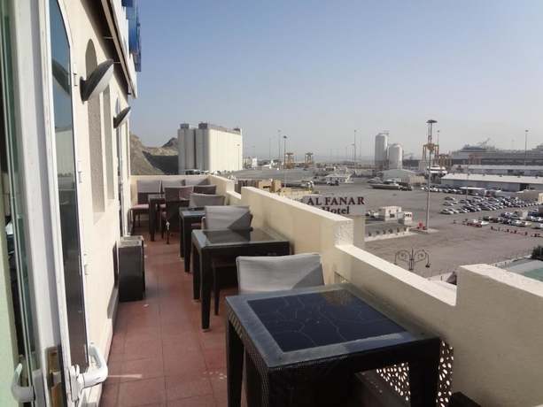 Imagen del bar/restaurante del Hotel Marina, Ash Shutayfi. Foto 9