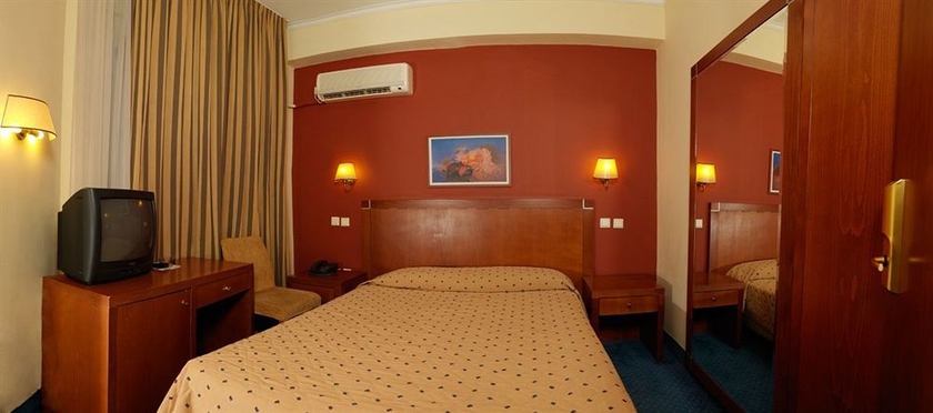 Imagen de la habitación del Hotel Marina Athens. Foto 4