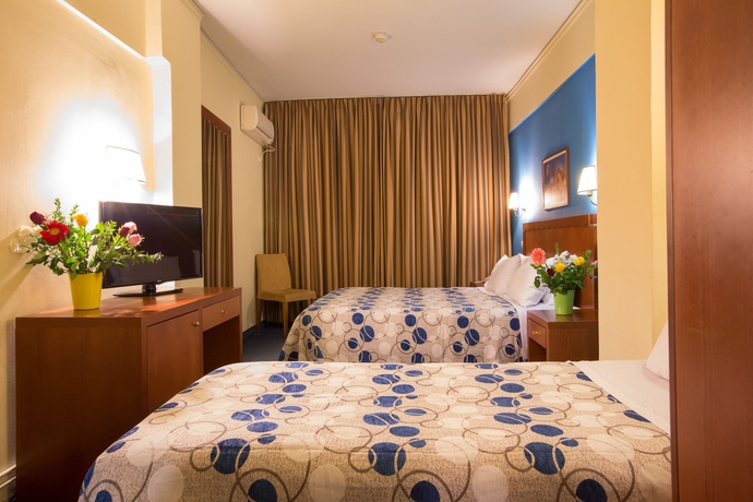 Imagen de la habitación del Hotel Marina Athens. Foto 5