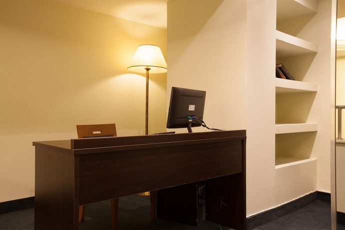 Imagen de los interiores del Hotel Marina Athens. Foto 12