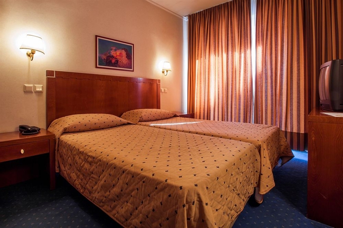 Imagen de la habitación del Hotel Marina Athens. Foto 10