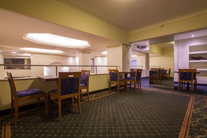 Imagen de los interiores del Hotel Marina Athens. Foto 14