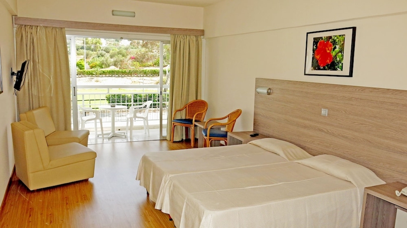 Imagen de la habitación del Hotel Marina, Ayia Napa. Foto 4