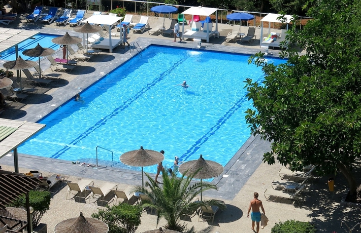 Imagen de la piscina del Hotel Marina, Ayia Napa. Foto 16