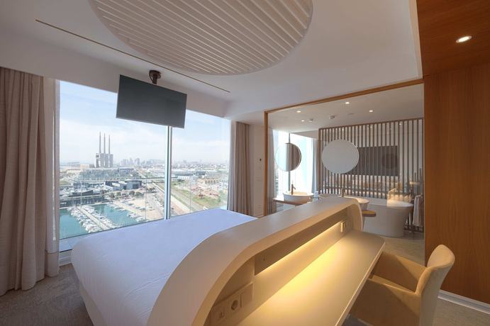 Imagen de la habitación del Hotel Marina Badalona. Foto 2