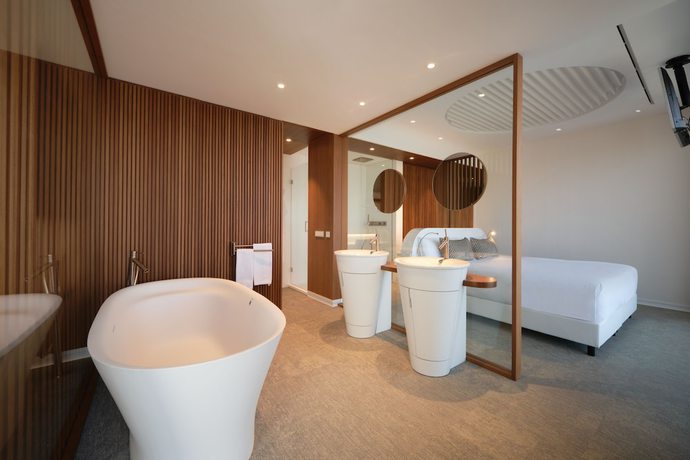 Imagen de la habitación del Hotel Marina Badalona. Foto 12