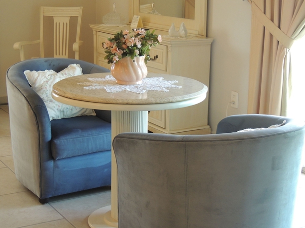 Imagen de los interiores del Hotel Marina Banderas Suites. Foto 12