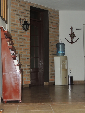 Imagen de los interiores del Hotel Marina Banderas Suites. Foto 16