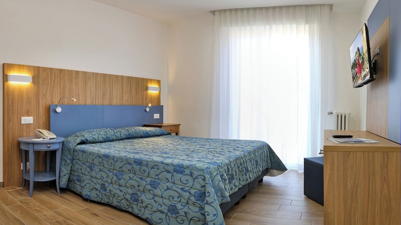 Imagen de la habitación del Hotel Marina, Bardolino. Foto 7