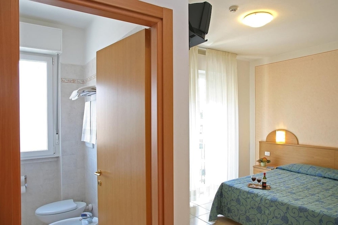 Imagen de la habitación del Hotel Marina, Bardolino. Foto 8