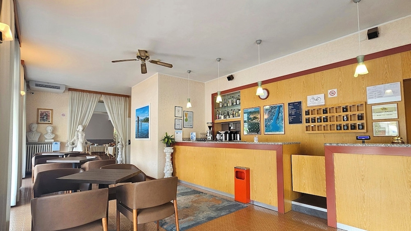 Imagen de la habitación del Hotel Marina, Bardolino. Foto 11