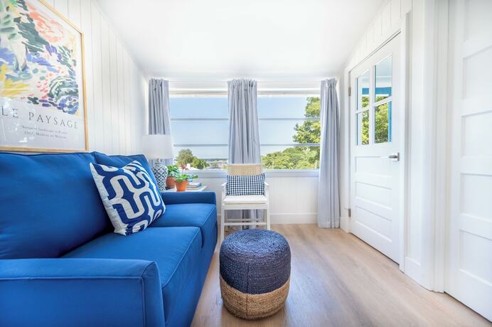 Imagen de la habitación del Hotel Marina Bay Cottages. Foto 12