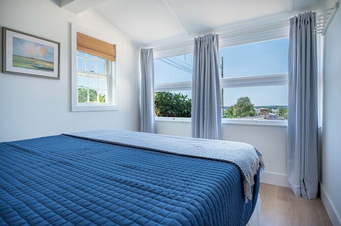 Imagen de la habitación del Hotel Marina Bay Cottages. Foto 14