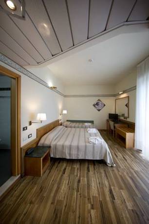 Imagen de la habitación del Hotel Marina Bay, Rimini. Foto 9
