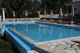 Imagen de la piscina del Hotel Marina Bay, Skala (Cefalonia). Foto 11