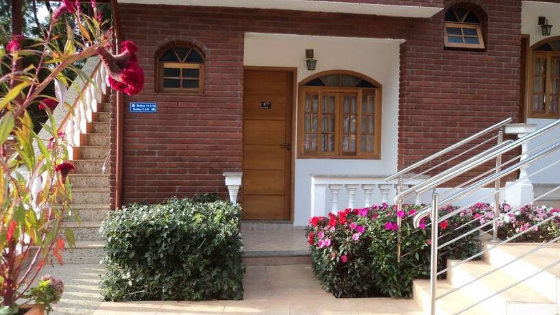 Imagen general del Hotel Marina Bella. Foto 13