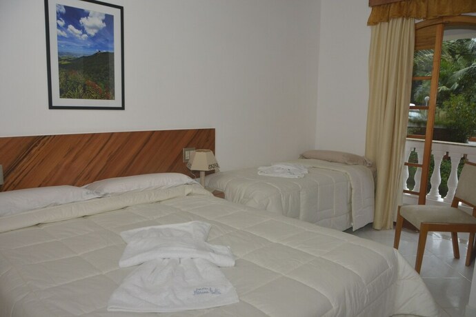 Imagen de la habitación del Hotel Marina Bella. Foto 15