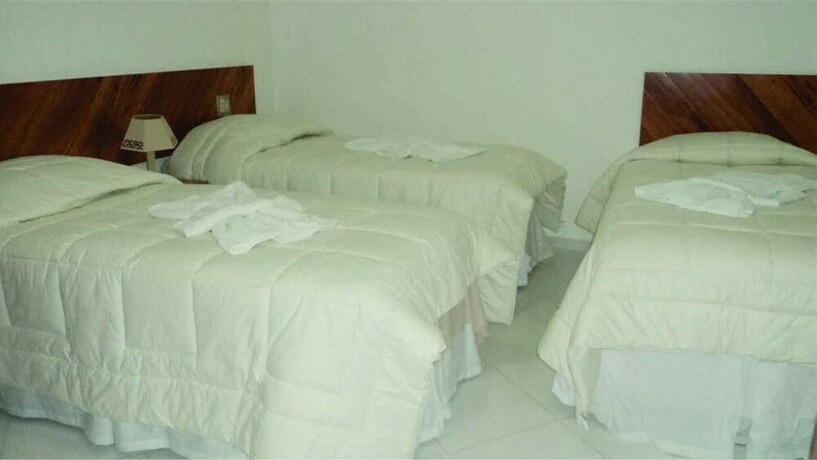 Imagen de la habitación del Hotel Marina Bella. Foto 20