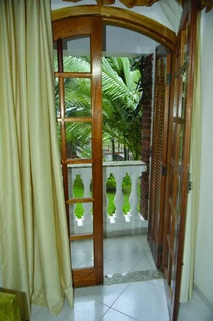 Imagen de la habitación del Hotel Marina Bella. Foto 27