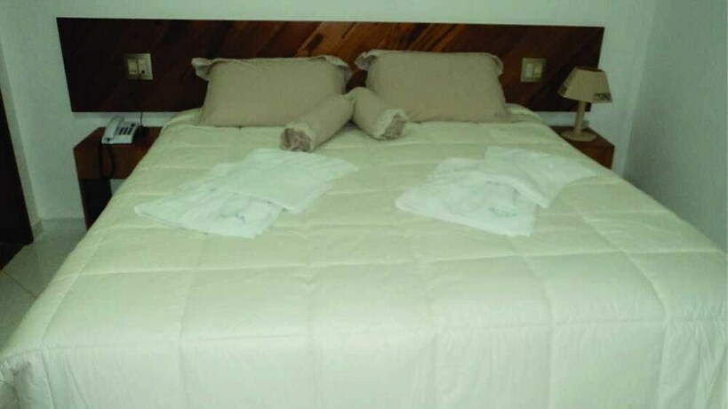 Imagen de la habitación del Hotel Marina Bella. Foto 33