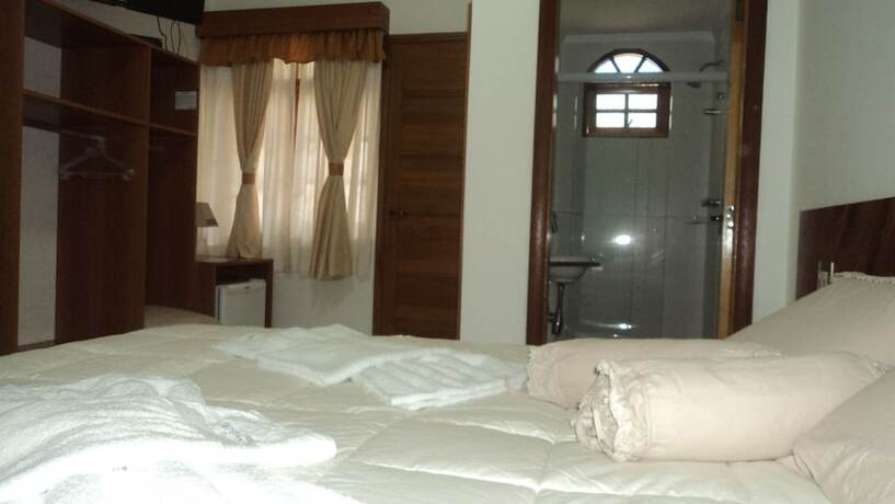 Imagen de la habitación del Hotel Marina Bella. Foto 34