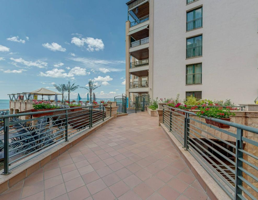 Imagen general del Hotel Marina City Aparthotel. Foto 15