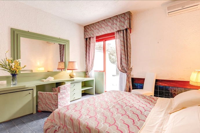 Imagen de la habitación del Hotel Marina Club, Baia Domizia. Foto 10