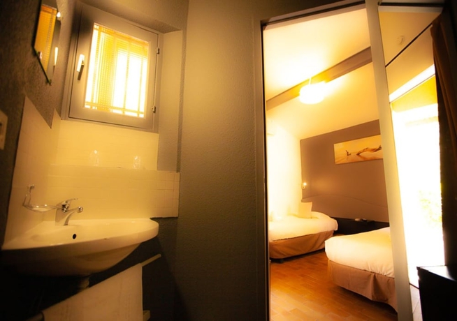 Imagen de la habitación del Hotel Marina Club, Cogolin. Foto 13