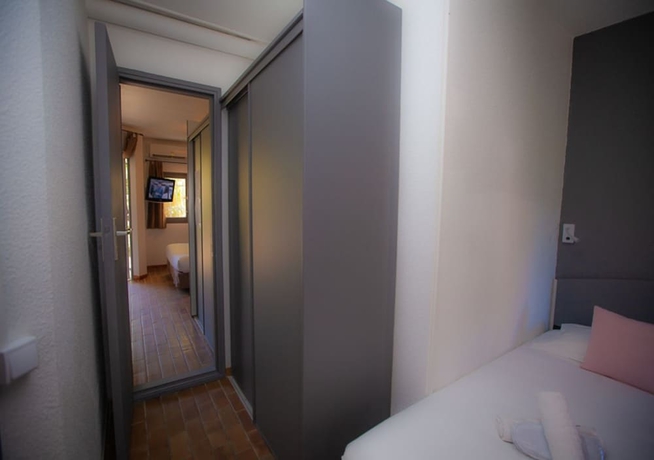 Imagen de la habitación del Hotel Marina Club, Cogolin. Foto 14