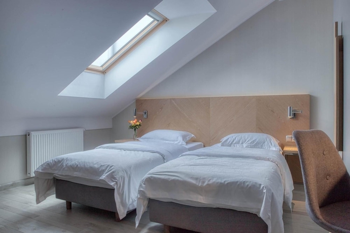 Imagen de la habitación del Hotel Marina Club Residence. Foto 11