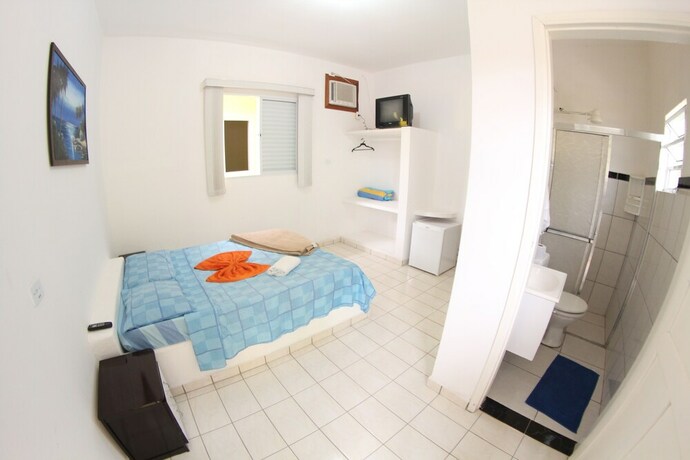 Imagen de la habitación del Hotel Marina Clube De Pesca Cananeia. Foto 25