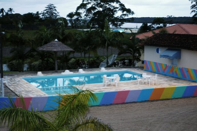 Imagen de la piscina del Hotel Marina Clube De Pesca Cananeia. Foto 40