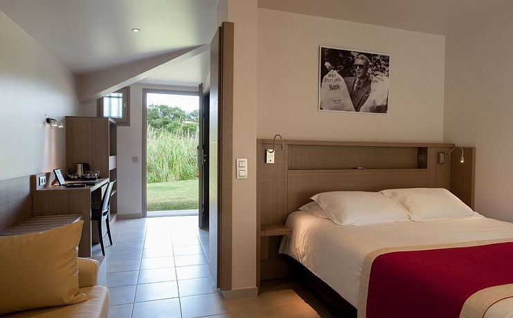Imagen de la habitación del Hotel Marina Corsica. Foto 6
