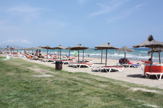 Imagen de los exteriores del Hotel Marina D'Or 3*. Foto 16