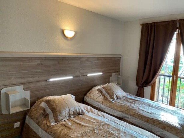 Imagen general del Hotel Marina D\'arone. Foto 1