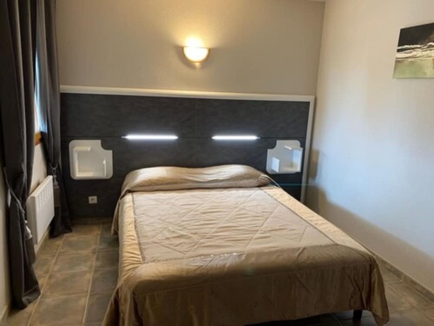 Imagen general del Hotel Marina D\'arone. Foto 4
