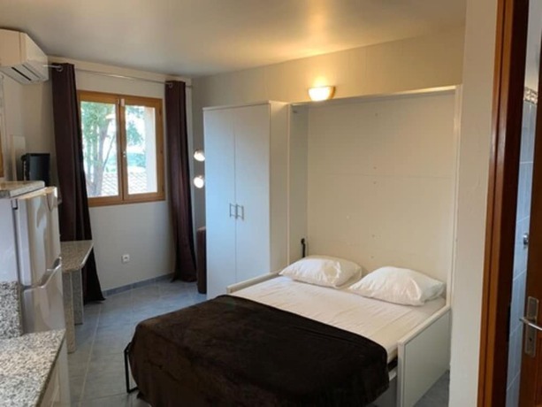 Imagen de la habitación del Hotel Marina D\'arone. Foto 15