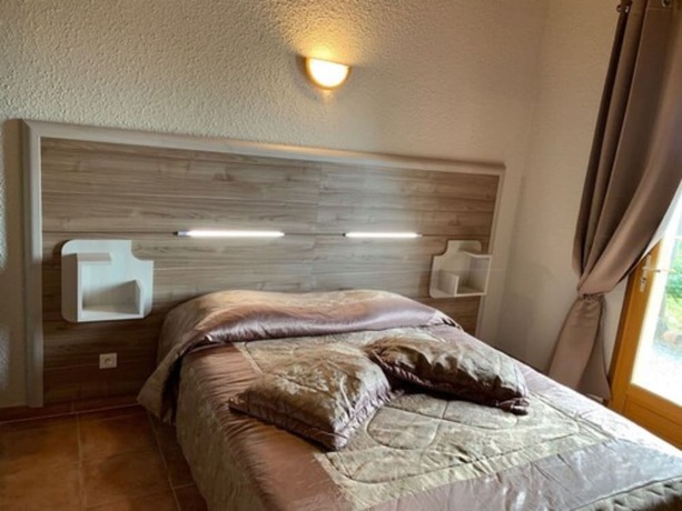 Imagen general del Hotel Marina D\'arone. Foto 7
