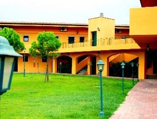 Imagen general del Hotel Marina Del Marchese Beach Resort. Foto 3