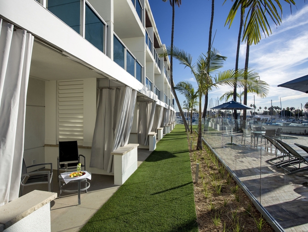 Imagen de los exteriores del Hotel Marina Del Rey. Foto 5