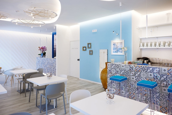 Imagen de los interiores del Hotel Marina Di Petrolo and Spa. Foto 12