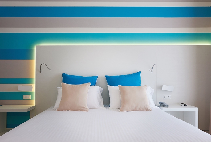 Imagen de la habitación del Hotel Marina Di Petrolo and Spa. Foto 5