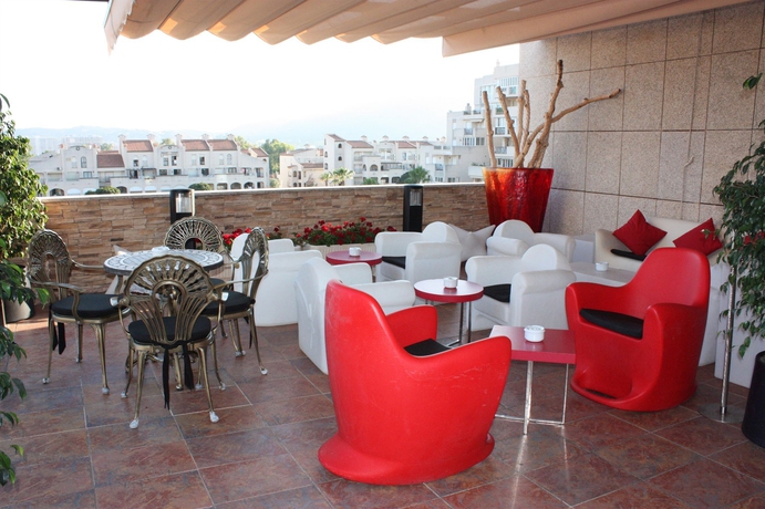 Imagen del bar/restaurante del Hotel Marina D'or 5. Foto 3