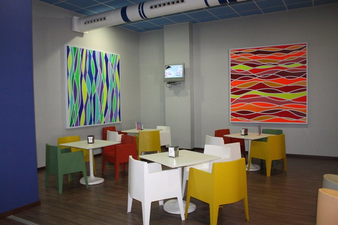 Imagen de los interiores del Hotel Marina D'or 5. Foto 20