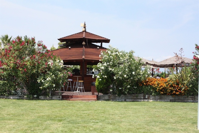 Imagen de los exteriores del Hotel Marina D'or 5. Foto 18