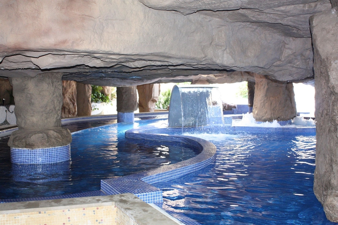 Imagen de la piscina del Hotel Marina D'or 5. Foto 26