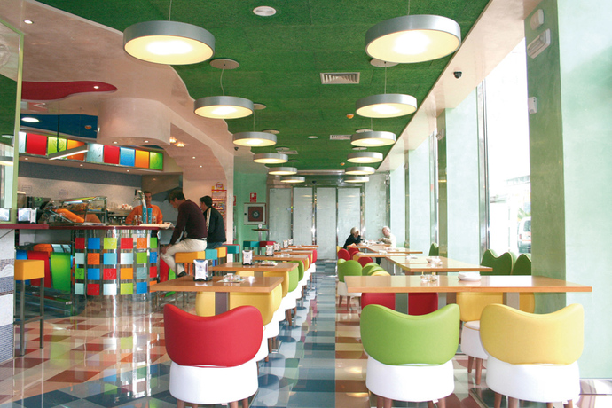 Imagen del bar/restaurante del Hotel Marina D'or Beach. Foto 3