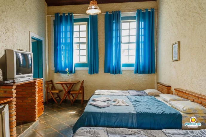 Imagen de la habitación del Hotel Marina E Pousada Porto Do Sol. Foto 11