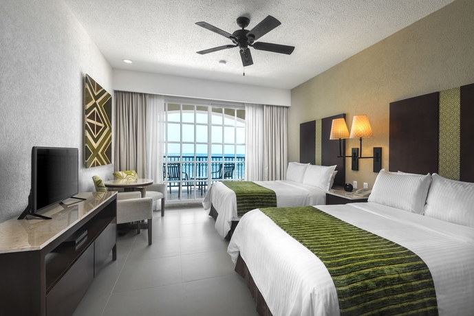 Imagen de la habitación del Hotel Marina El Cid Spa and Beach Resort All Inclusive. Foto 4